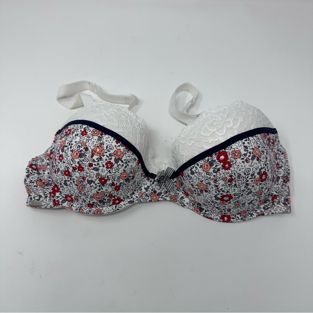 Variance White & Blue Floral Laced Bra in EUC